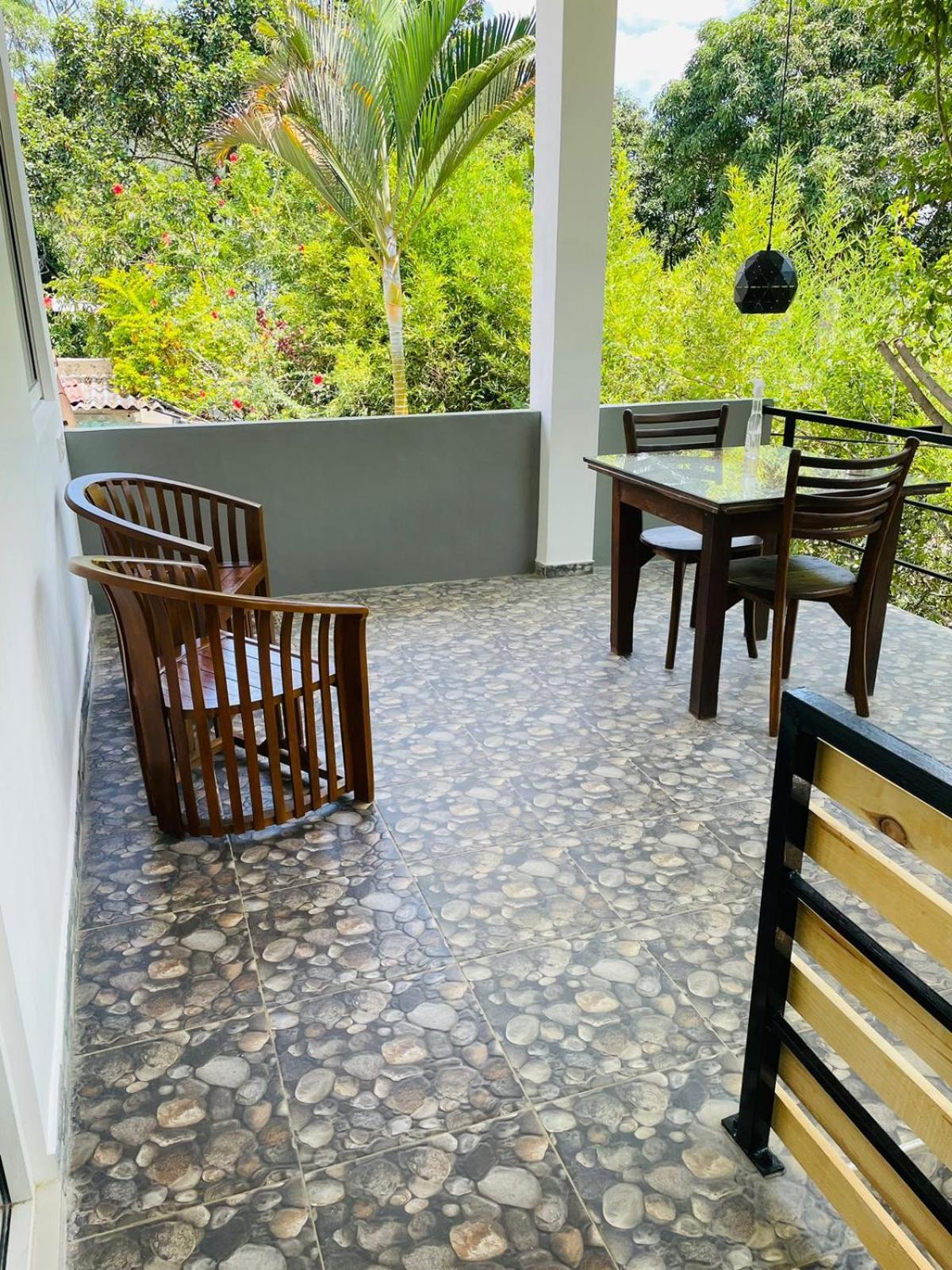 Dhanudi Homestay Ella Luaran gambar